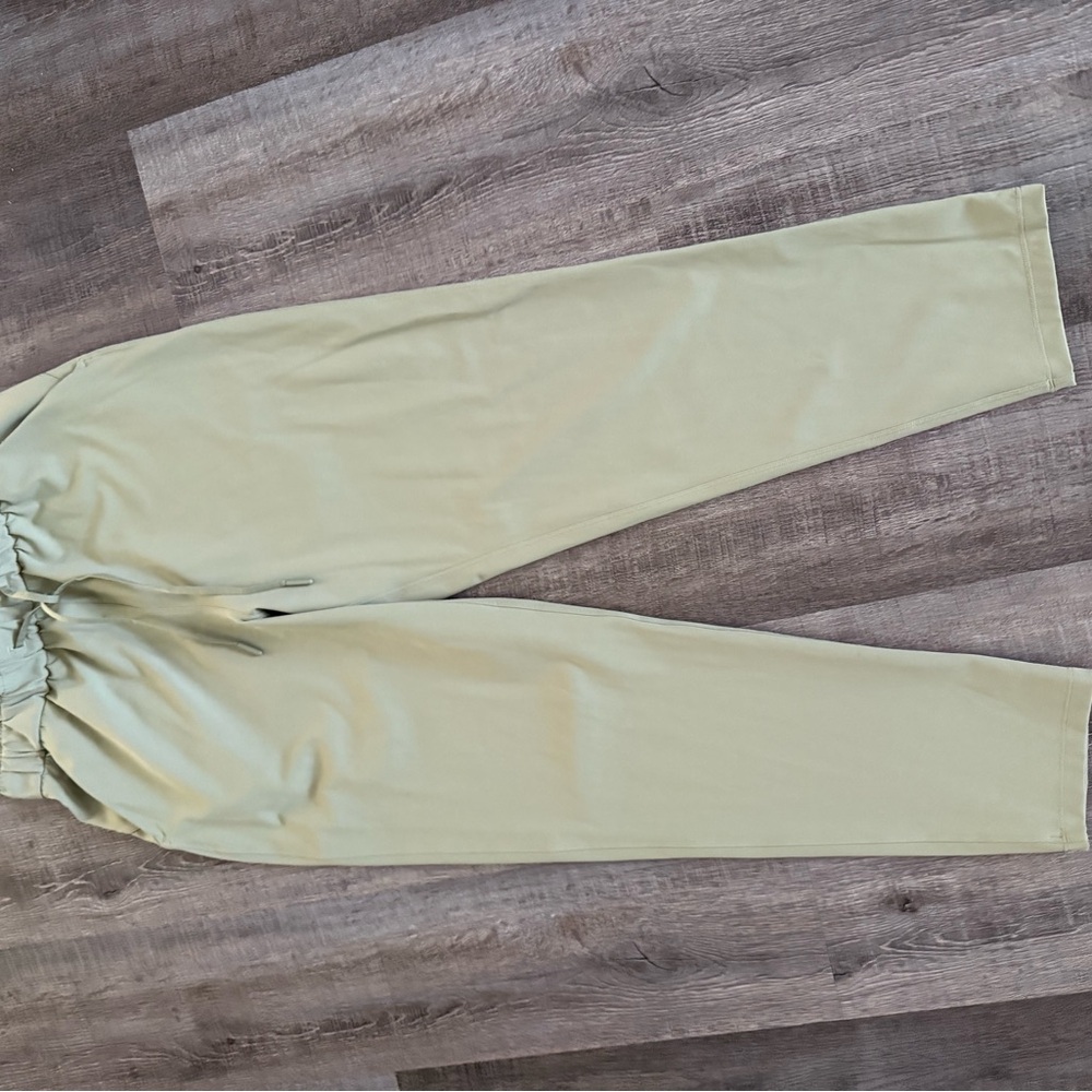 Lululemon women Keep Moving Pants 7/8 High Rise size 8 - Picture 5 of 7